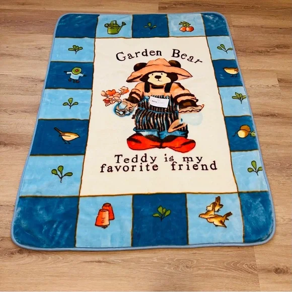 KOYO Fleece Throw Baby Blanket Garden Teddy Bear Favorite Friend Plush 39x54 NWT - Picture 1 of 12